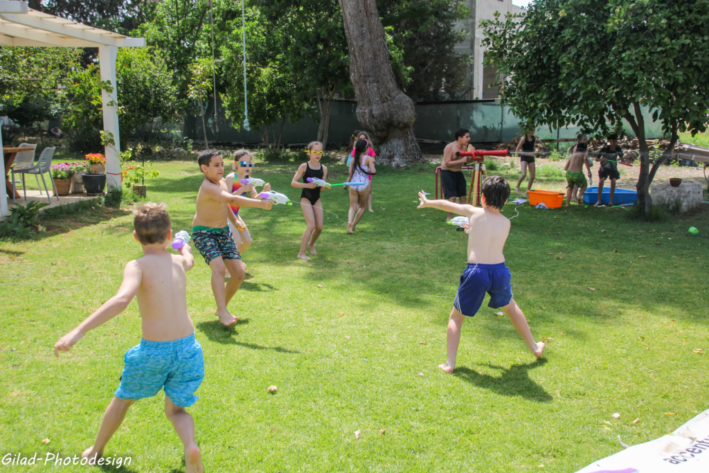 משחקי מים להשכרה | בלונים ושוקולד